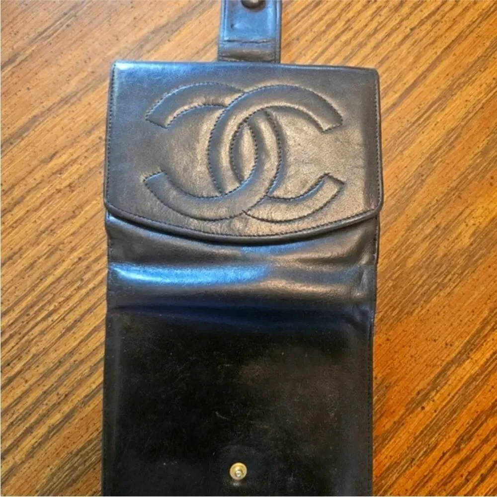 Chanel timeless lambskin small wallet, black, with card